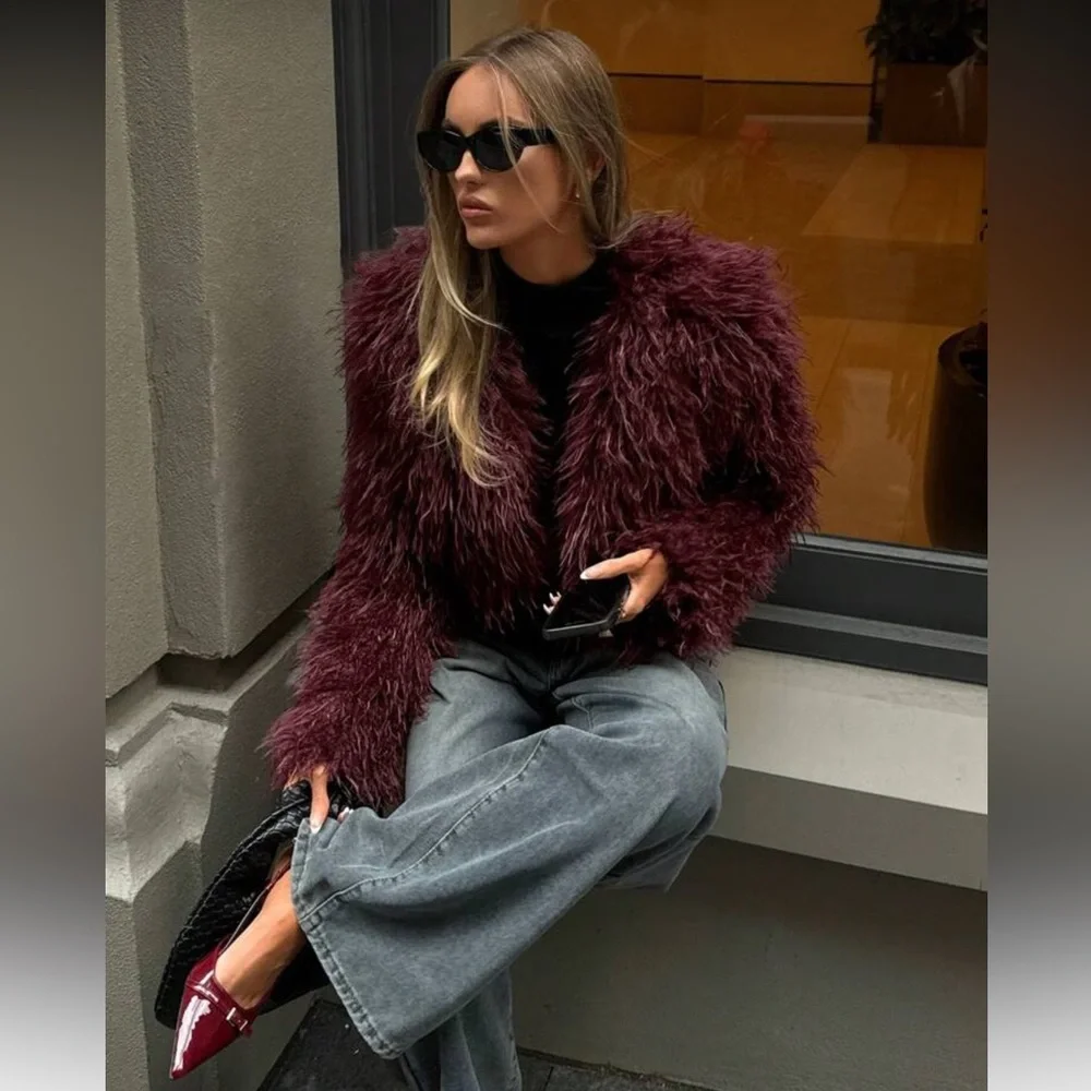 SALE ❤️ Luxury Vintage-Style Faux Fur Jacket – Burgundy Plush Statement Coat - Picture 1 of 9